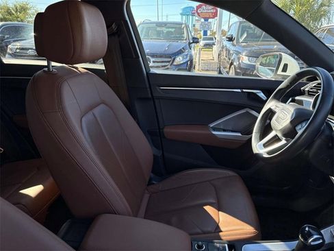 Used 2022 Audi Q3 2.0T Premium Plus image 12