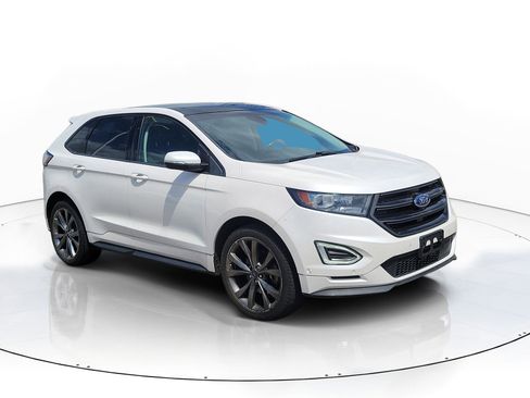 Used 2017 Ford Edge Sport w/ Equipment Group 401A AWD/4WD image 2