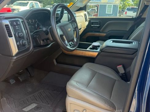Used 2017 Chevrolet Silverado 1500 LTZ AWD/4WD image 11