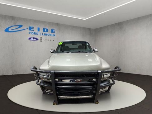 Used 2001 Chevrolet Silverado 2500 LS AWD/4WD image 6