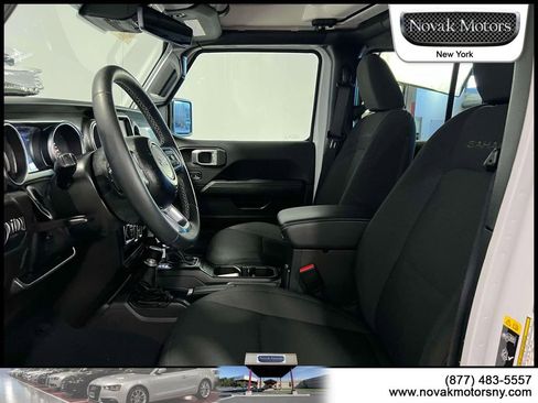 Used 2022 Jeep Wrangler Unlimited Sahara w/ Cold Weather Group image 16