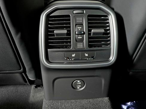 New 2026 Porsche Macan S AWD/4WD image 34