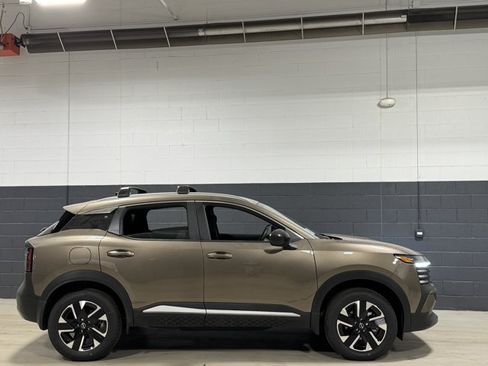 New 2026 Nissan Kicks SV w/ Cold Weather Package AWD/4WD image 5