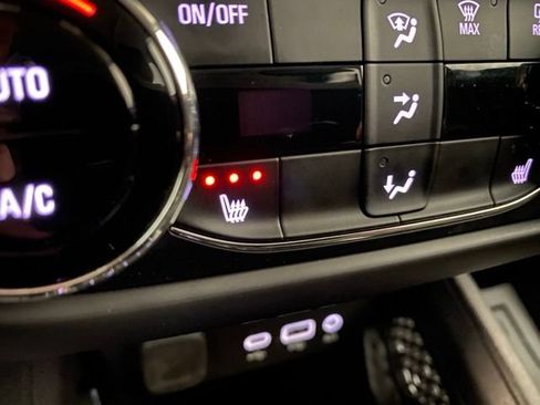 Used 2022 Chevrolet TrailBlazer LT w/ Sun and Liftgate Package AWD/4WD image 19