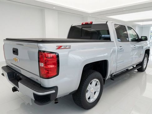 Used 2018 Chevrolet Silverado 1500 LT w/ Texas Edition AWD/4WD image 4