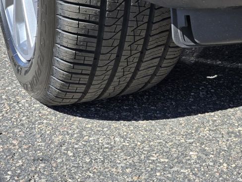 New 2026 BMW X5 xDrive50e w/ Climate Comfort Package AWD/4WD image 12