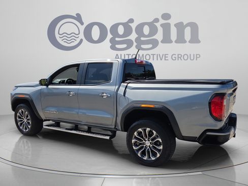 Used 2023 GMC Canyon Denali AWD/4WD image 3