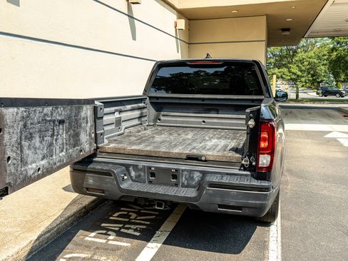 Used 2019 Honda Ridgeline Sport image 18