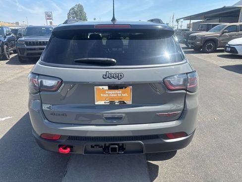 Certified 2022 Jeep Compass Trailhawk w/ Trailhawk Elite Group AWD/4WD image 4