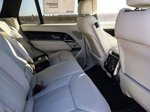 New 2025 Land Rover Range Rover SE image 13