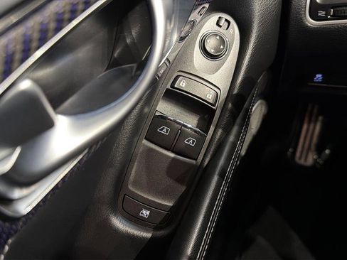 Used 2017 INFINITI Q60 Red Sport 400 image 19