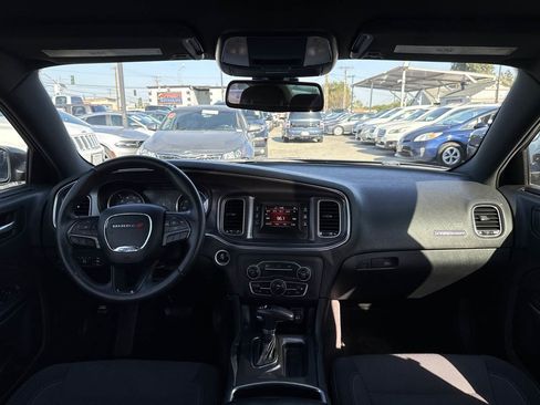 Used 2015 Dodge Charger SE w/ Sport Appearance Group image 24