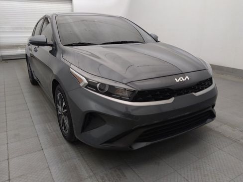 Used 2024 Kia Forte LXS w/ LXS Technology Package FWD image 13