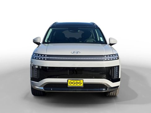 New 2026 Hyundai Ioniq 9 Calligraphy image 8