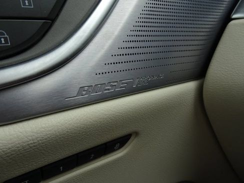Used 2024 Cadillac XT6 Premium Luxury w/ LPO, Floor Liner Package AWD/4WD image 27