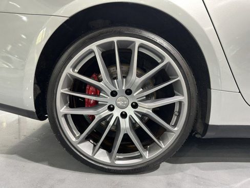 Used 2014 Maserati Quattroporte GTS RWD image 9