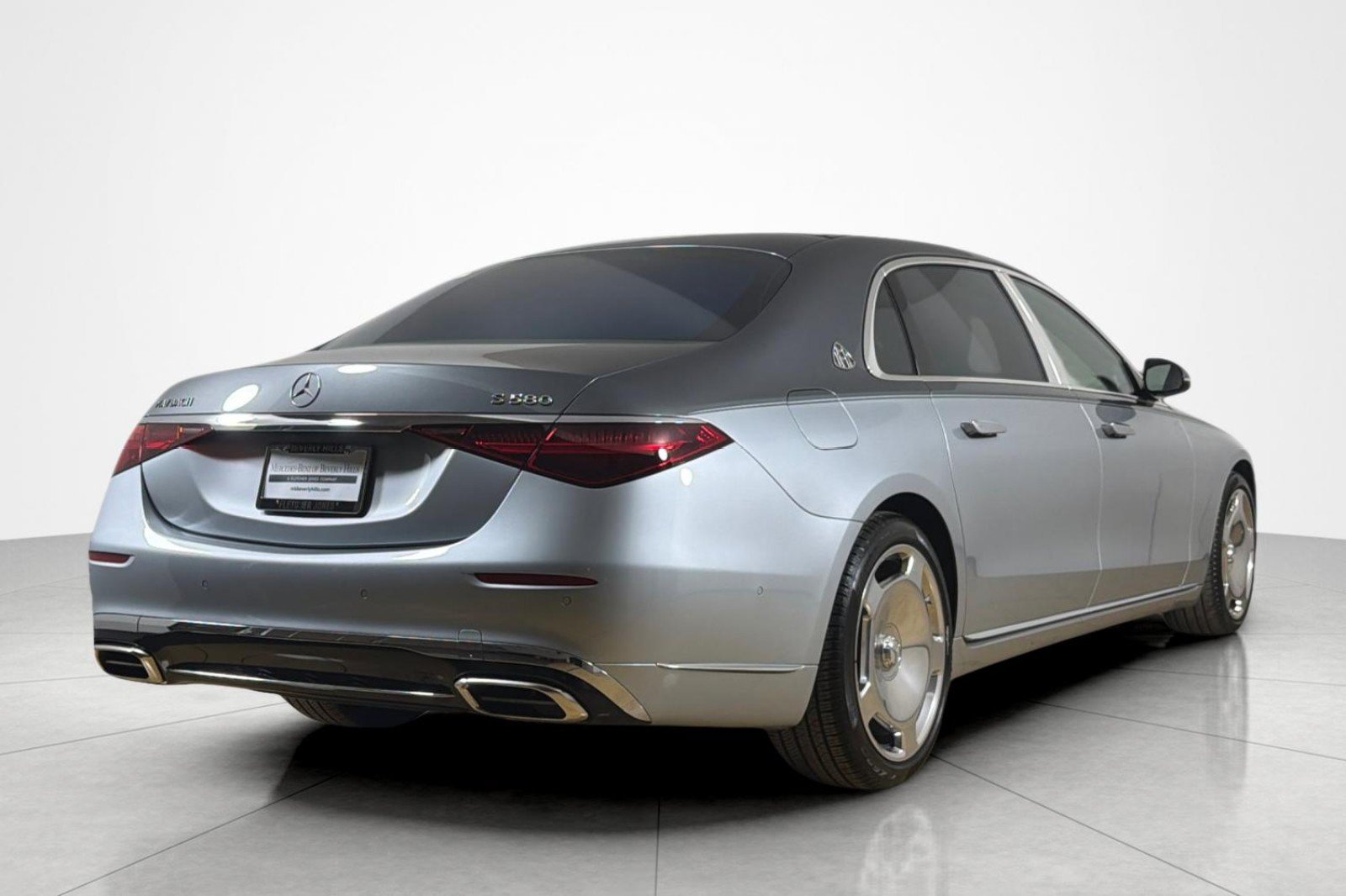 Used 2024 Mercedes-Benz Maybach S 580 4MATIC image 5