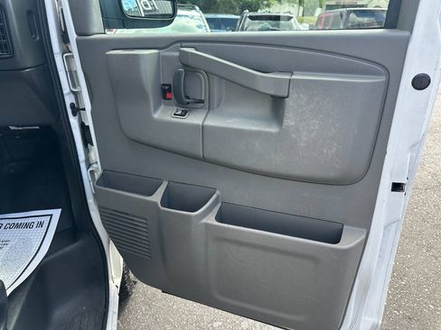 Used 2021 Chevrolet Express 3500 LS RWD image 39