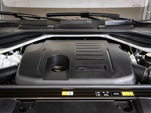 Used 2022 Land Rover Range Rover SE image 34