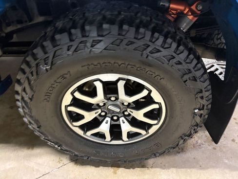 Used 2019 Ford F150 Raptor w/ Equipment Group 802A Luxury AWD/4WD image 33