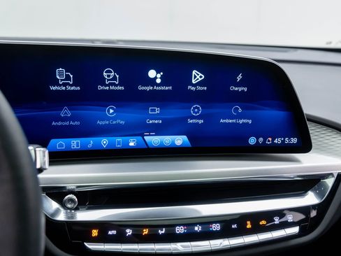 Certified 2025 Cadillac Lyriq Luxury w/ LPO, Floor Liner Package image 27