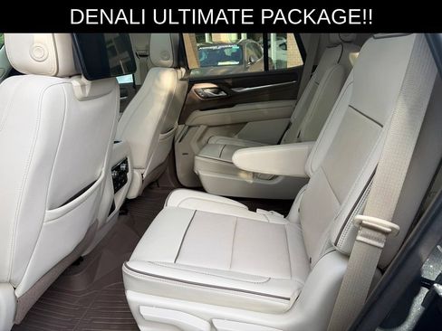 Used 2021 GMC Yukon Denali w/ Denali Ultimate Package AWD/4WD image 16