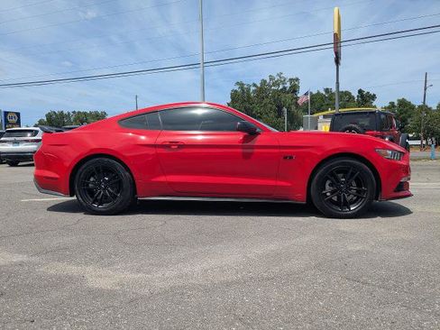 Used 2017 Ford Mustang Premium RWD image 3