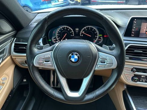 Used 2019 BMW 750i xDrive w/ Executive Package image 25