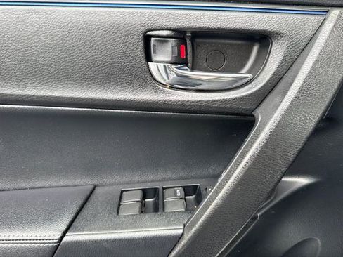 Certified 2017 Toyota Corolla SE w/ SE Premium Package FWD image 12