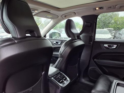 Used 2021 Volvo XC60 T5 Inscription w/ Protection Package Premier image 19