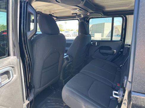 Used 2023 Jeep Wrangler Unlimited Rubicon 4xe AWD/4WD image 10
