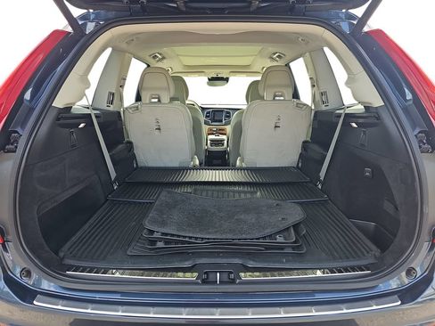 Used 2022 Volvo XC90 T6 Momentum w/ Advanced Package AWD/4WD image 30