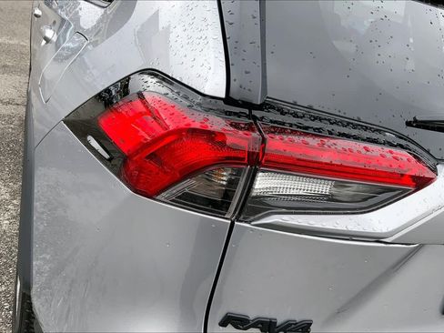 Used 2023 Toyota RAV4 LE image 28