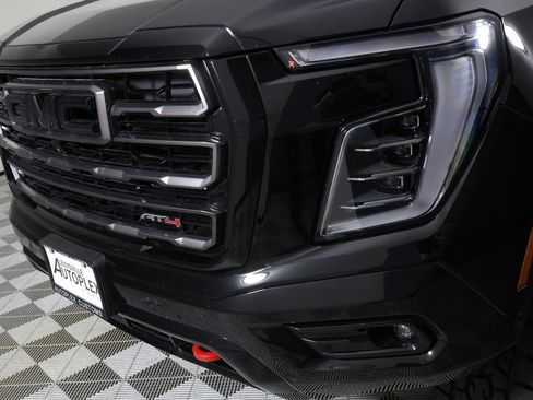 Used 2026 GMC Yukon AT4 Ultimate w/ LPO, Floor Liner Package AWD/4WD image 47