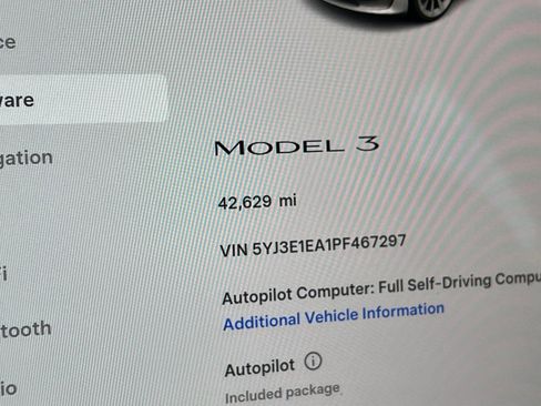 Used 2023 Tesla Model 3 Standard Range RWD image 31