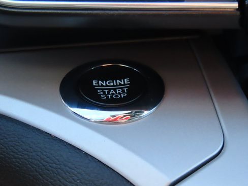 Certified 2023 Ford Explorer XLT w/ Equipment Group 202A image 28