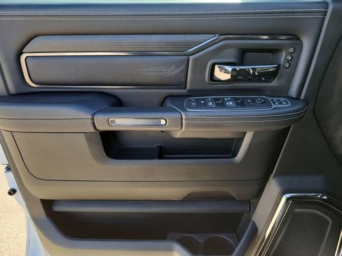 Used 2024 RAM 2500 Limited image 23