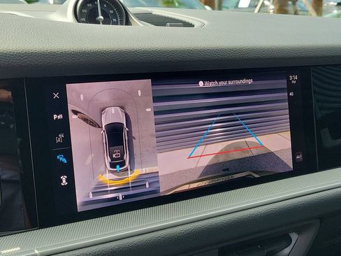 Certified 2024 Porsche Cayenne Coupe AWD/4WD image 31