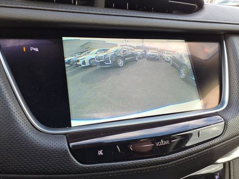 Used 2019 Cadillac XT5 Luxury image 32