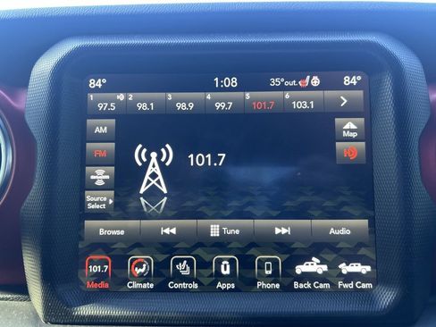 Used 2022 Jeep Gladiator Rubicon w/ Cold Weather Group image 19