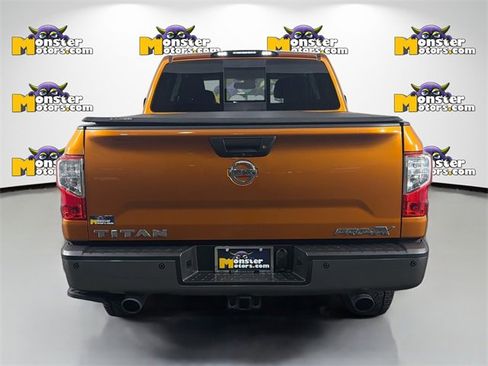 Used 2019 Nissan Titan PRO-4X image 6