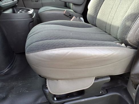 Used 2024 GMC Savana 2500 w/ Driver Convenience Package image 13