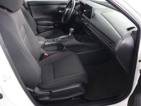 Certified 2026 Honda HR-V Sport image 23
