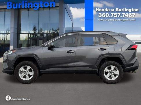 Used 2021 Toyota RAV4 XLE w/ Convenience Package AWD/4WD image 3