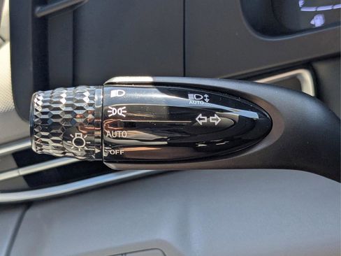 New 2025 Hyundai Elantra SE FWD image 32