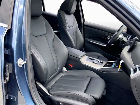 Used 2026 BMW 330i Sedan RWD image 8