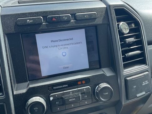 Used 2021 Ford F250 XLT w/ XLT Premium Package AWD/4WD image 16
