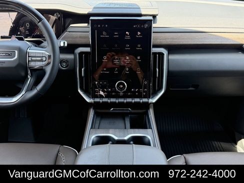 New 2026 GMC Acadia Denali Ultimate w/ LPO, Floor Liner Package AWD/4WD image 13