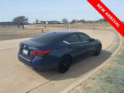Used 2022 Nissan Altima 2.5 SR image 3