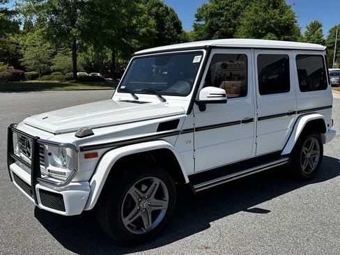 Used 2017 Mercedes-Benz G 550 image 4